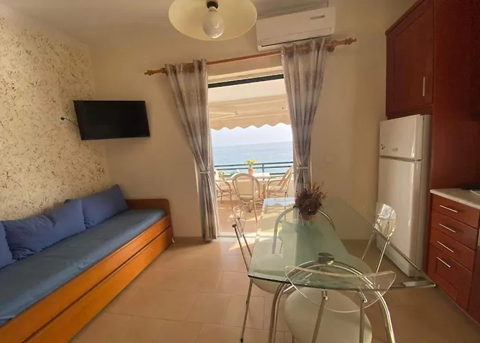 Corfu 86 * غليفادا