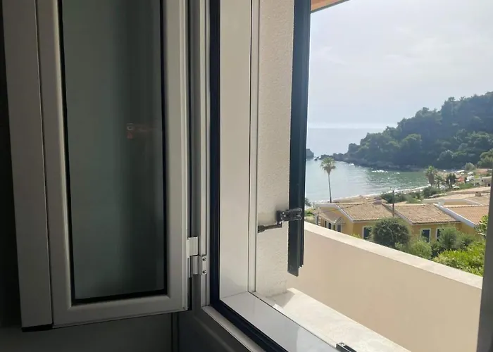 Corfu 86 * גליפאדה
