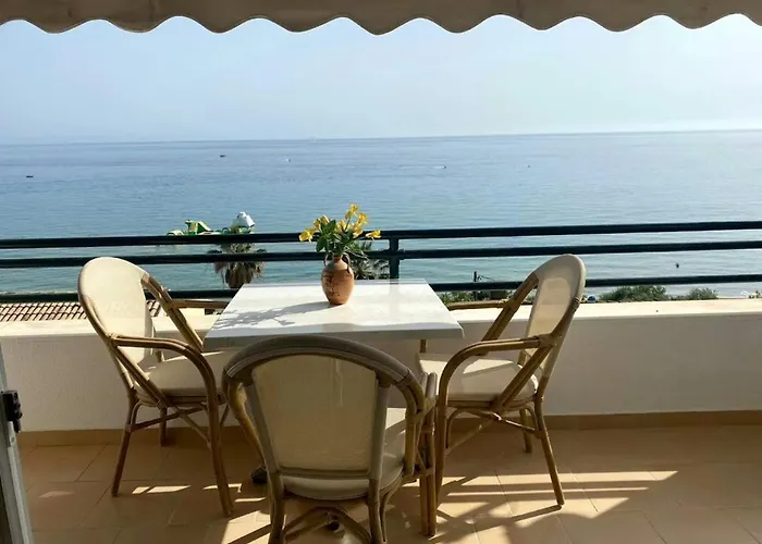 Corfu 86 דירה
